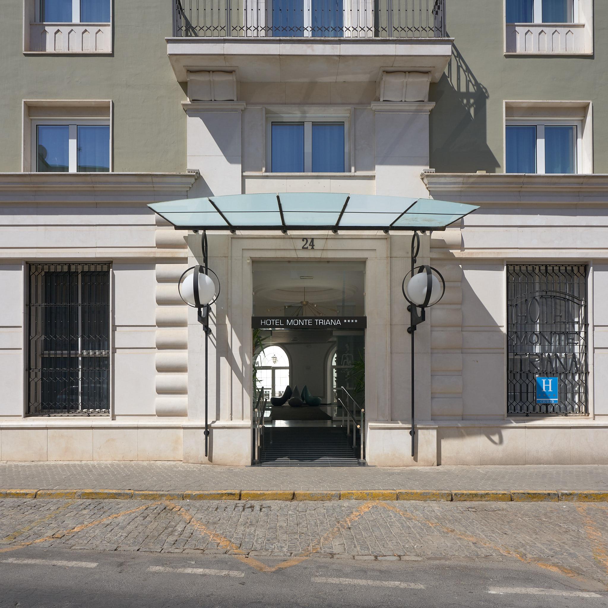 Monte Triana Hotel 4*