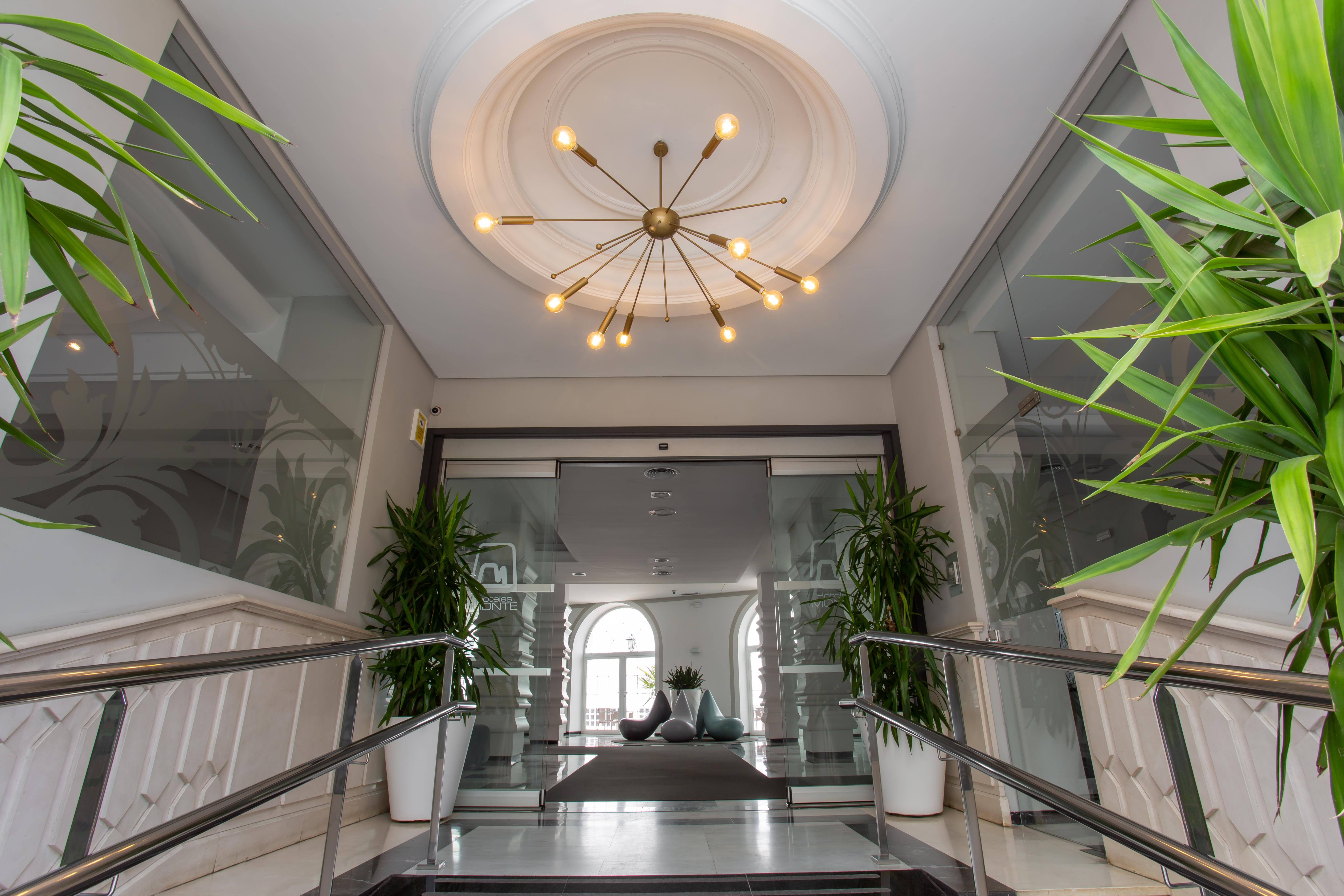 Monte Triana Hotel 4*