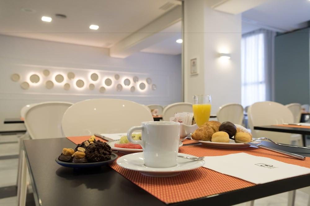 Monte Triana 4* Sevilla