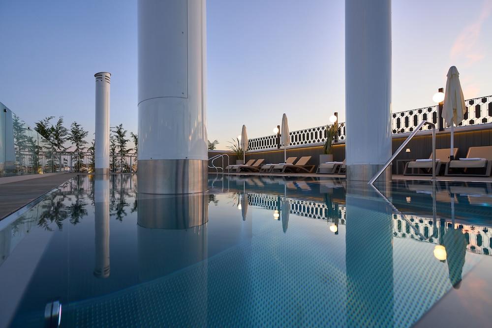 Monte Triana Hotel 4*